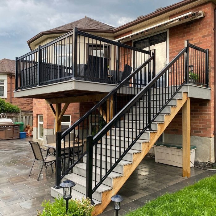 installing curved stair railings in kanata
